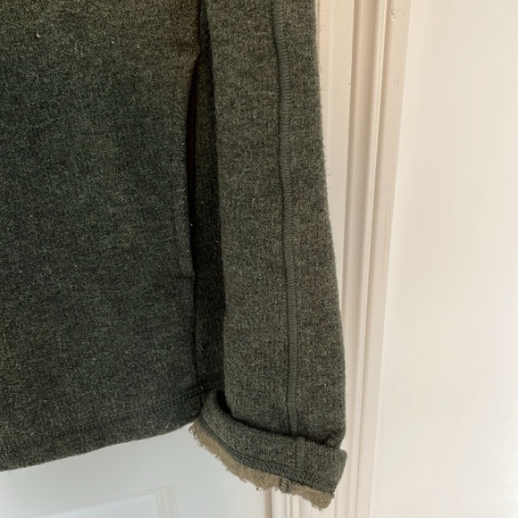 Women’s Patagonia Pressed Wool Green 3/4 Zip Pullover Size Small - Picture 5 of 10